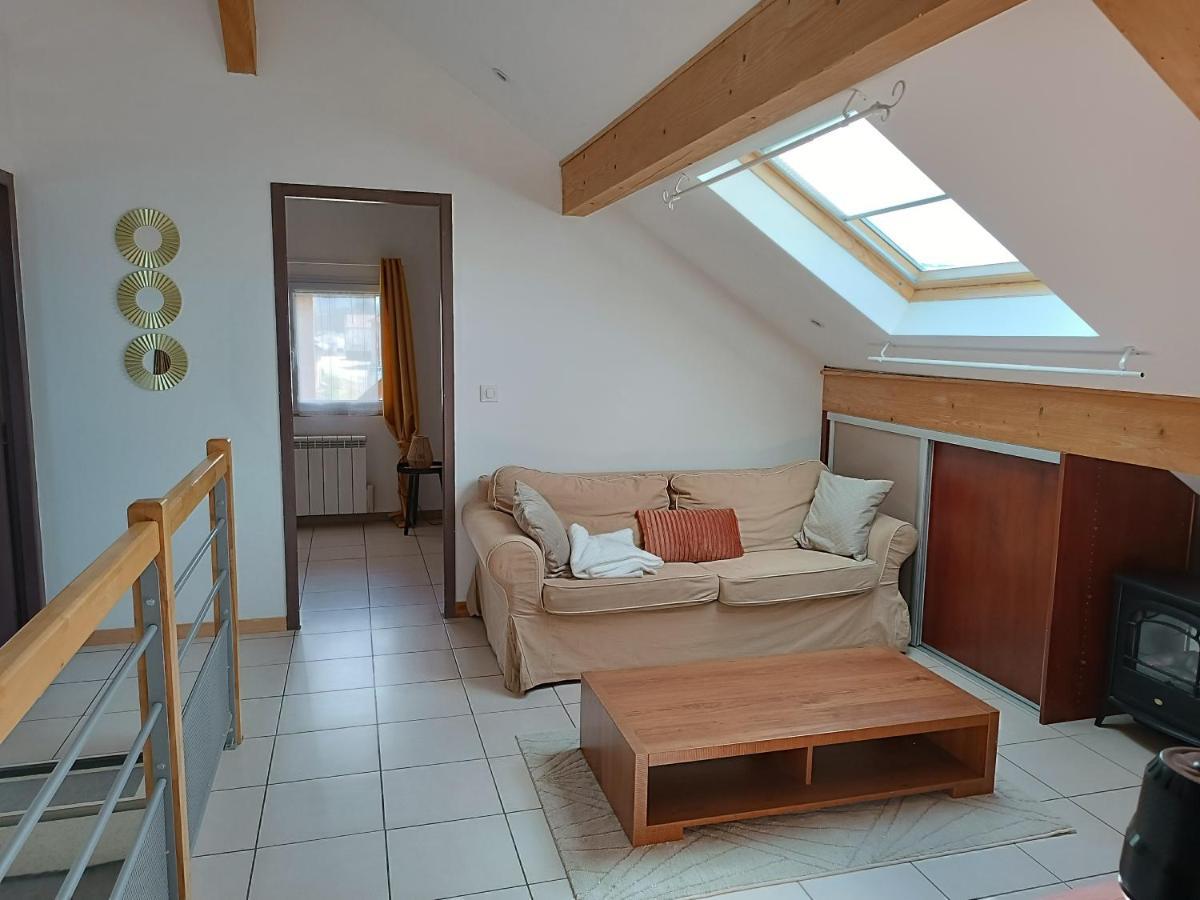 Appartement Dans Notre Maison Domessin Экстерьер фото
